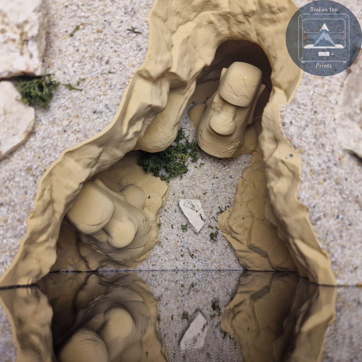 Observation Cave Decor, Tunnel Hide Shelter for Fish Shrimp Reptiles, Easter Island Moai Statue – 3D Printed Cave