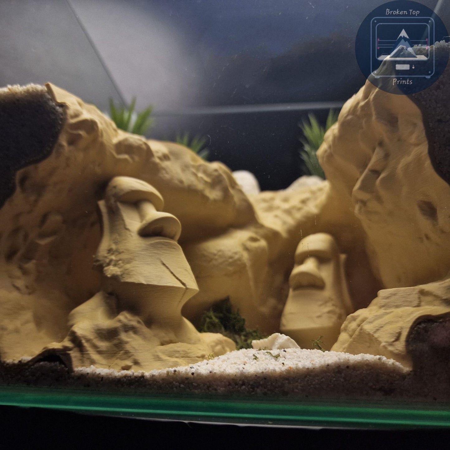 Observation Cave Decor, Tunnel Hide Shelter for Fish Shrimp Reptiles, Easter Island Moai Statue – 3D Printed Cave