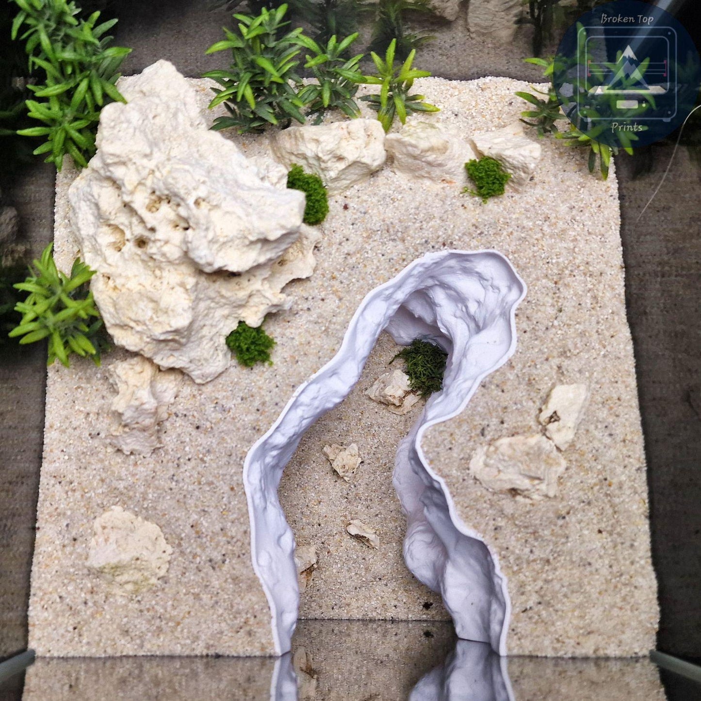 Underground Tunnel Cave Hardscape Decor | Substrate Stone Rift Hideout, Burrow Shelter, Sculpted Terrain Cave – Silent Rift