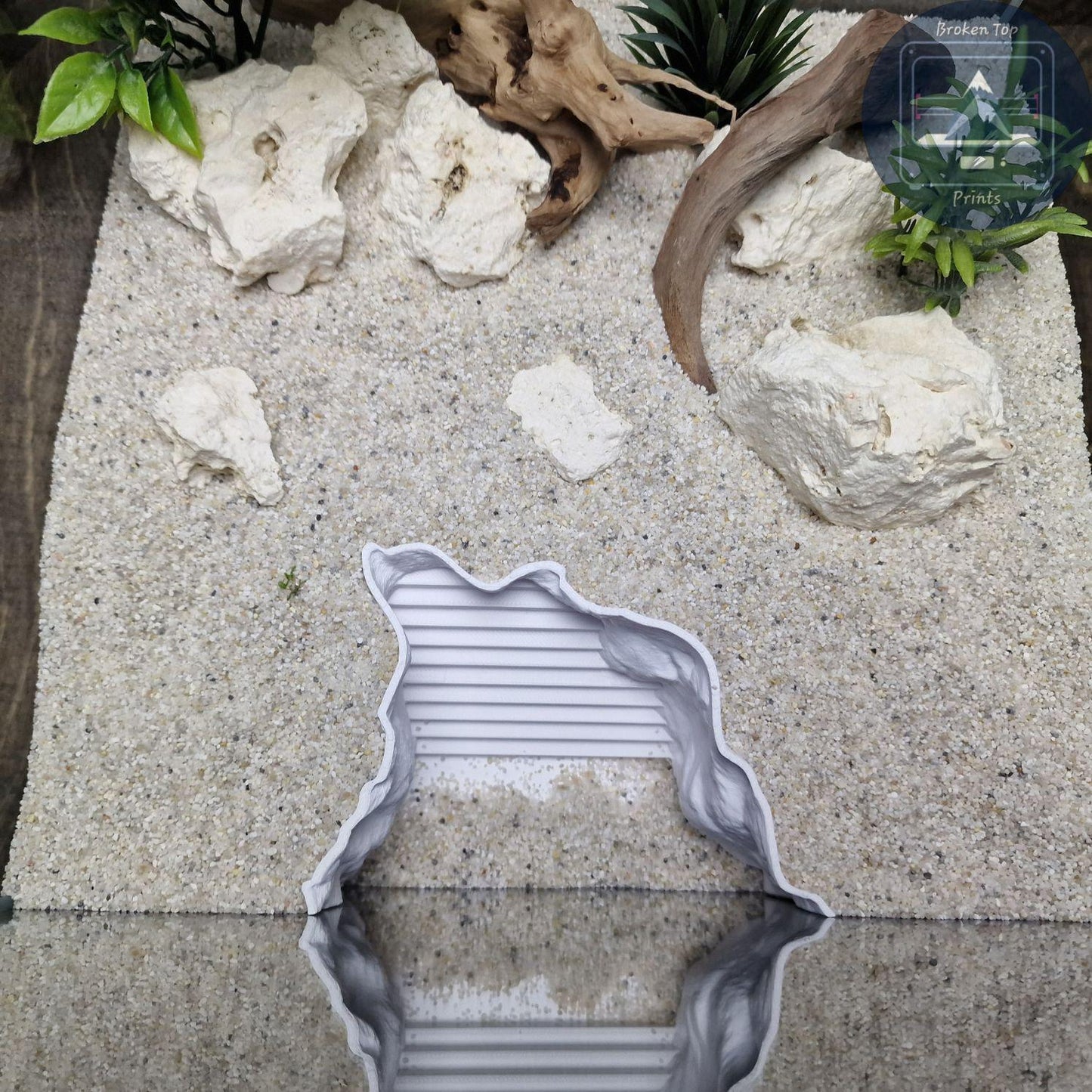 Aquarium Cave, Substrate Tunnel and Fish Shelter | Seaside Stairway Hide, 3D Printed PETG Aquascape Décor for Shrimp & Plecos
